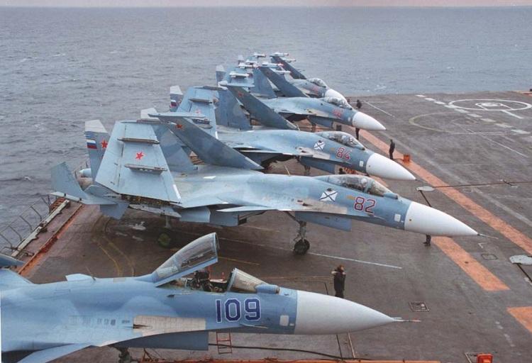 ΑΕΡΟΠΛΑΝΟΦΟΡΟ ΡΟΣΙΚΟ